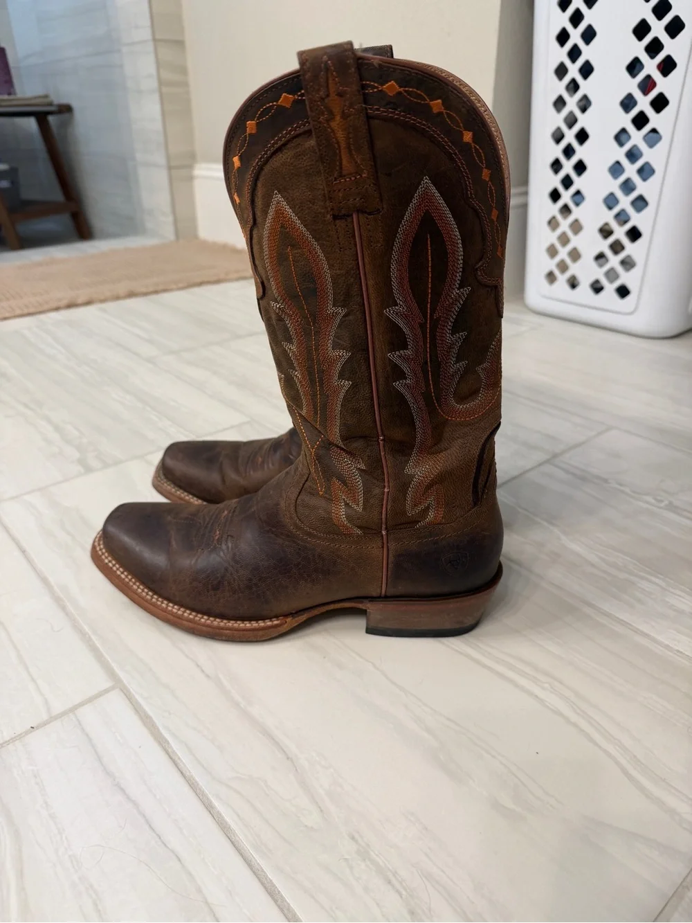 Ariat Brown Leather Cowboy Boots - Picture 2 of 3